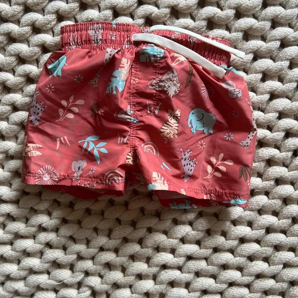 H&M once animals primary